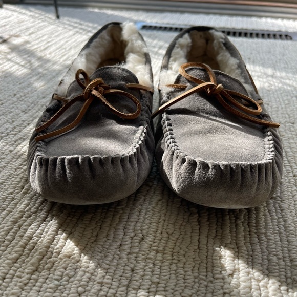 UGG Moccasin Slippers. Women’s size 10. Suede and Shearling. Indoor/outdoor.EUC - Picture 2 of 9